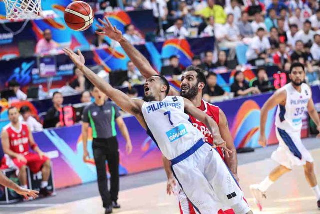AGGRESSIVE. Jayson Castro is aggressive to lead Gilas Pilipinas and set the tone for the second half. Photo from FIBA 