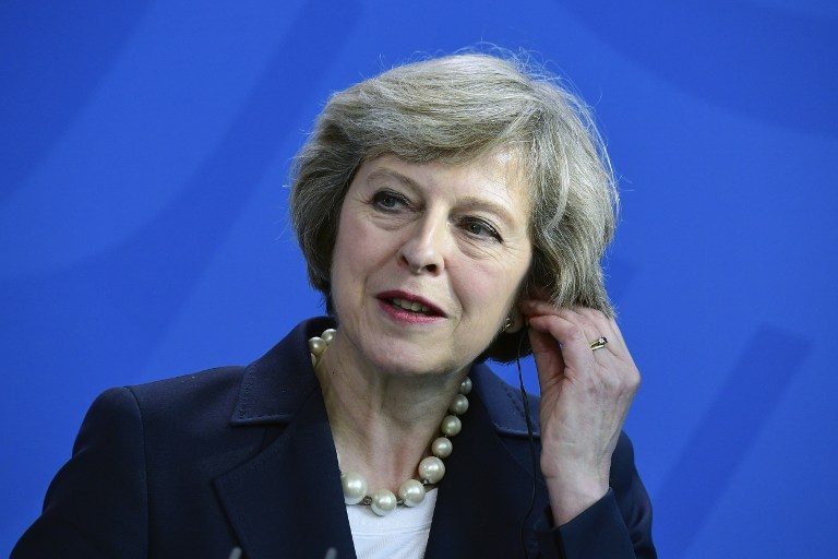 British PM heads to Northern Ireland for Brexit talks