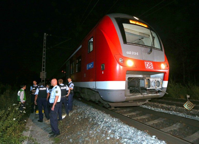Hand-painted ISIS flag found in room of train attacker – German minister