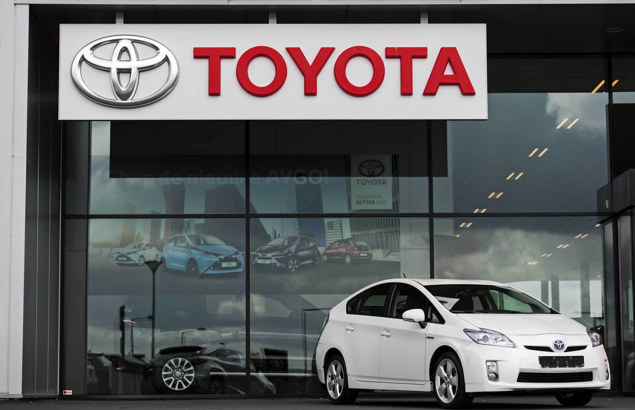 Toyota recalling 3.37 million vehicles over defects