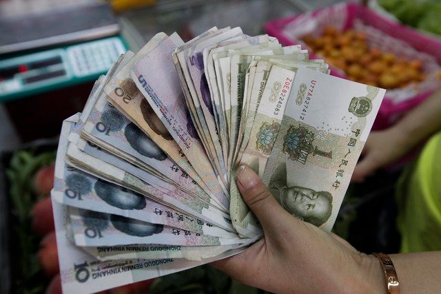 Chinese yuan plummets to 5-year low post-Brexit vote