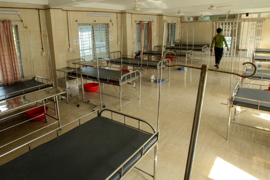 EMPTY BEDS. This photograph taken on July 9, 2020 shows empty beds at a COVID-19 coronavirus ward in a hospital set up by Al Manahil Welfare Foundation Bangladesh in Chittagong. Photo by AFP 
