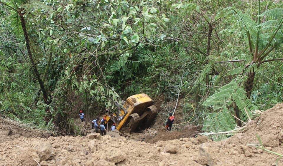 Rescuer dies in Ifugao landslide