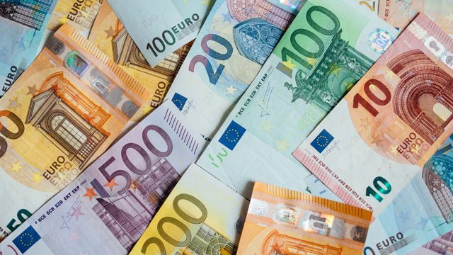 Euro banknotes safe to touch despite coronavirus – ECB
