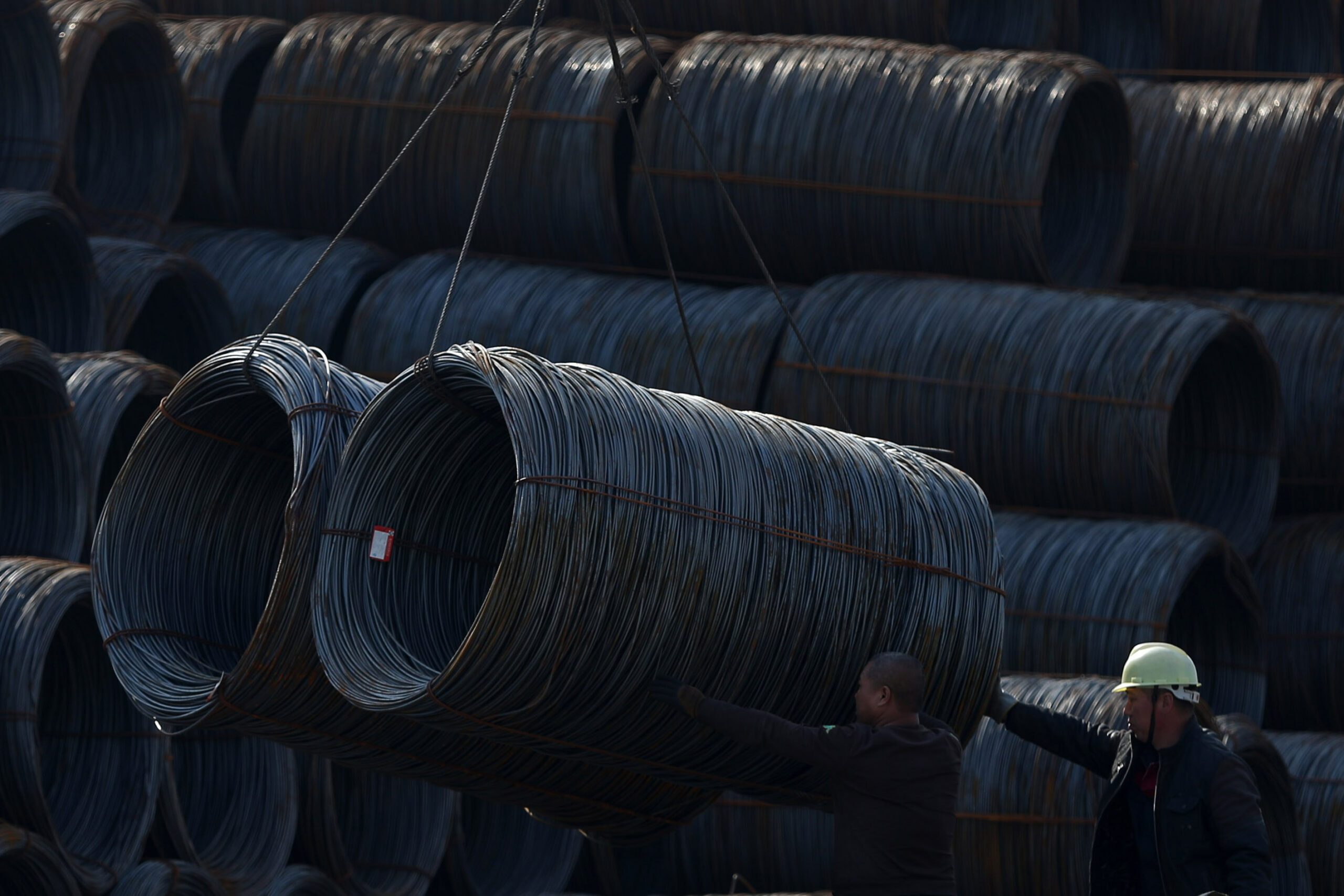 China defends ground in steel crisis talks