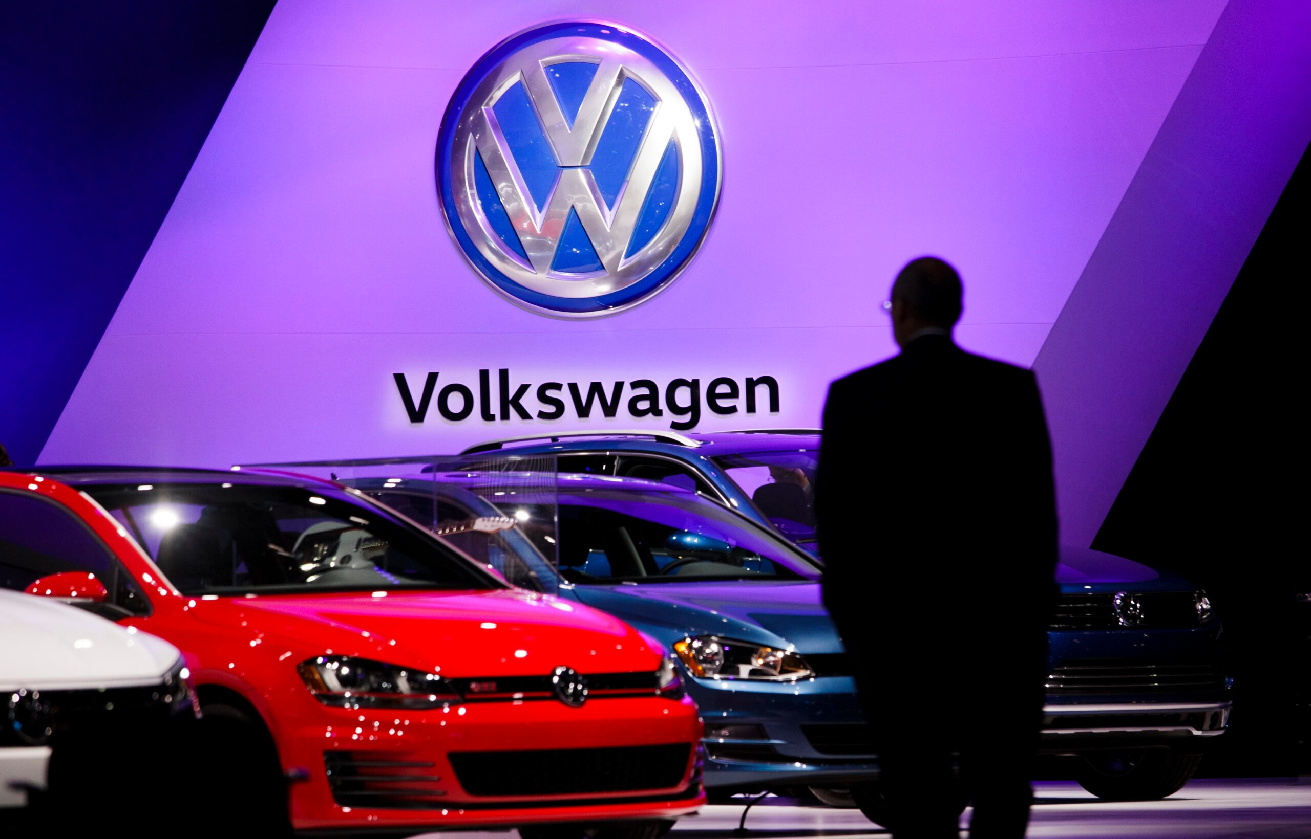 Volkswagen top executives ready to accept ‘sharp cuts’ in bonuses
