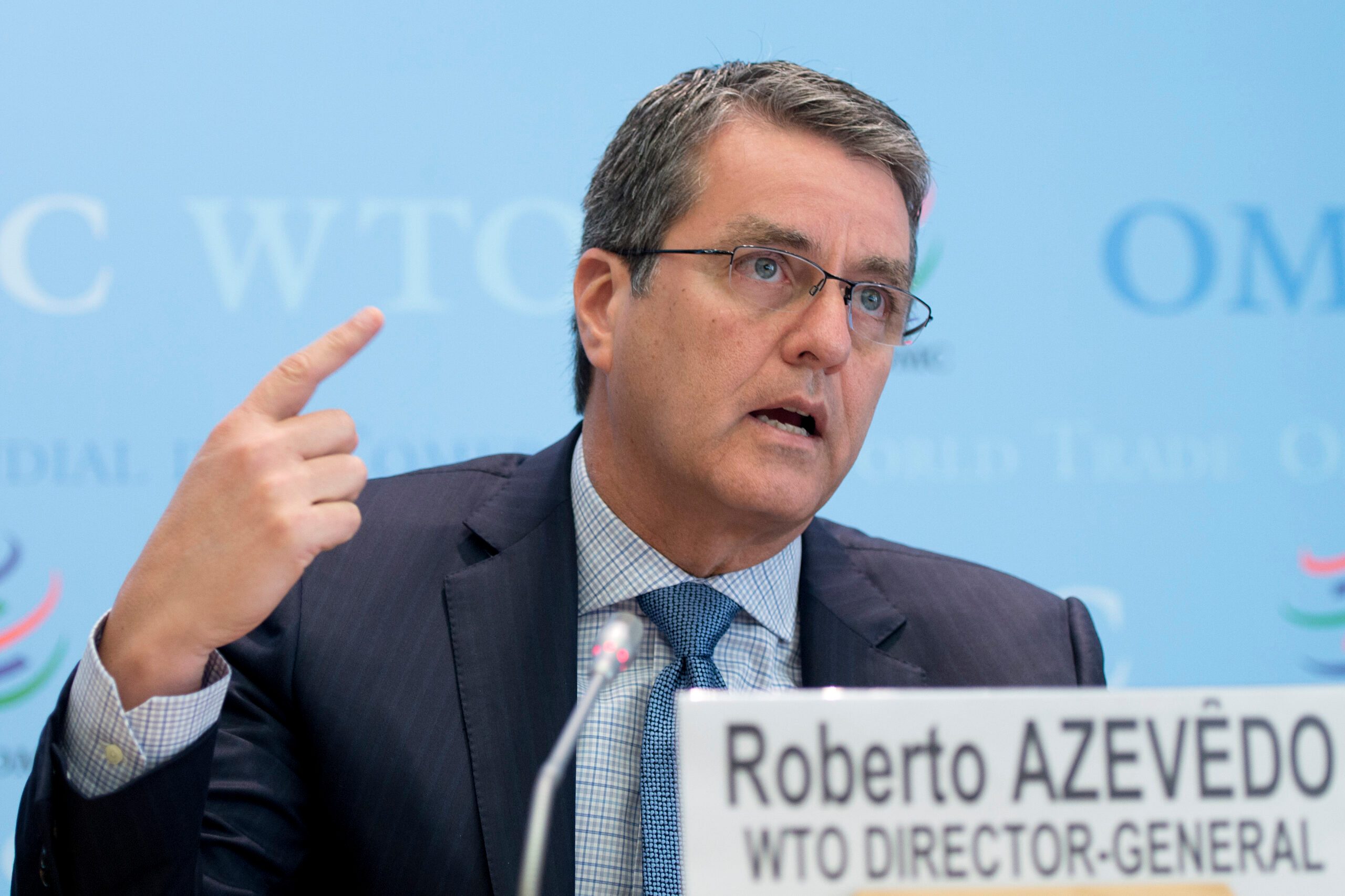 WTO cuts 2016 global trade forecast to 2.8%
