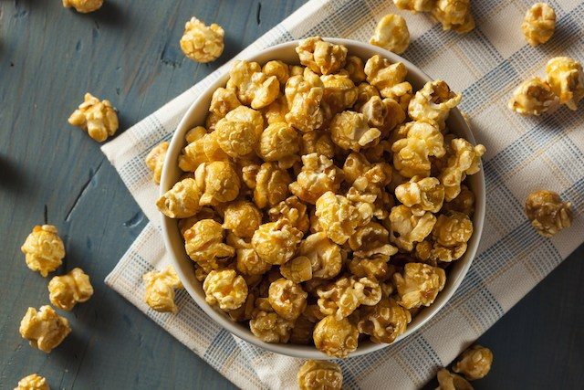 What makes popcorn pop? French scientists take a look
