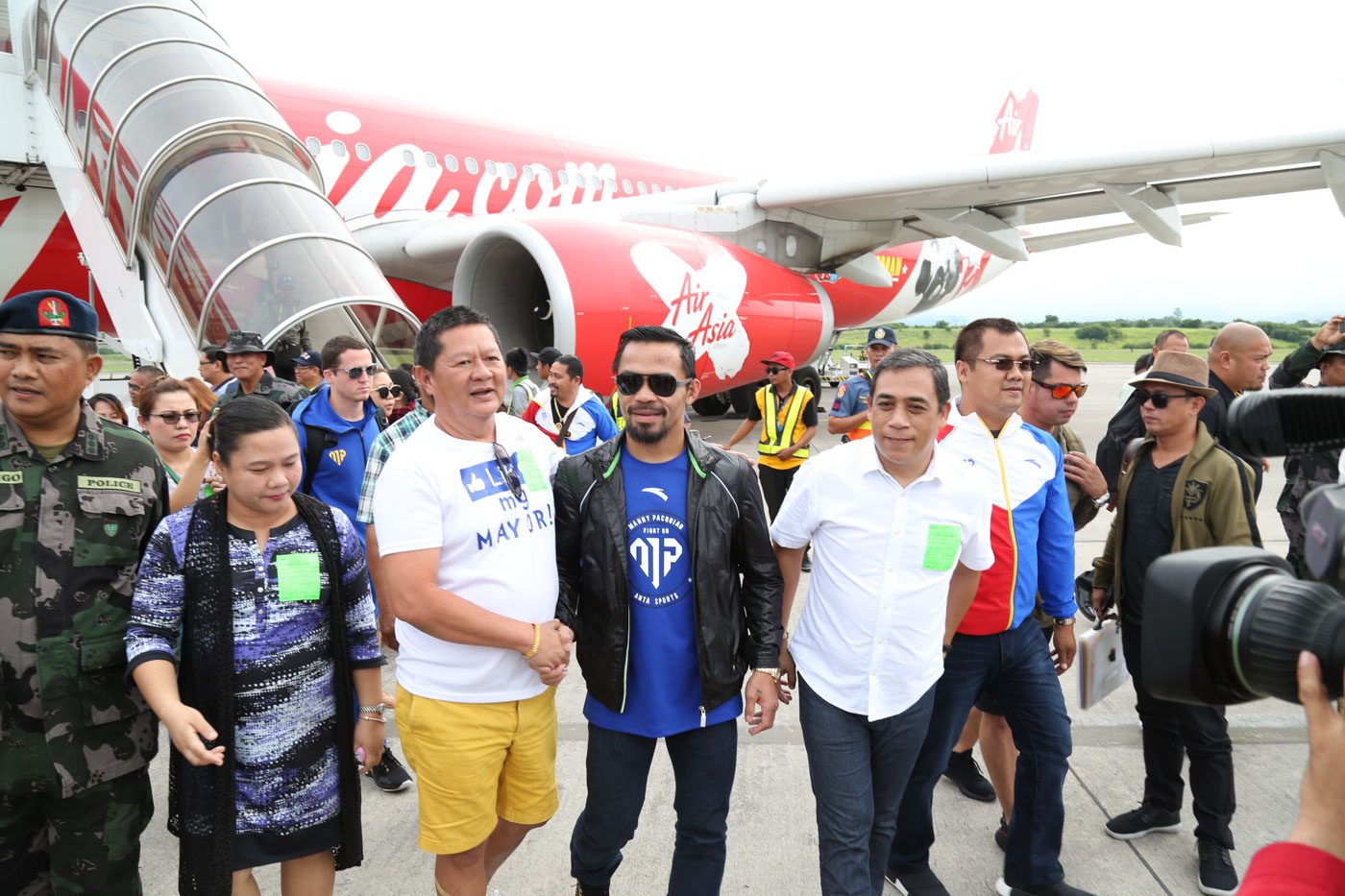 IN PHOTOS: Manny Pacquiao arrives back in GenSan after Horn fight