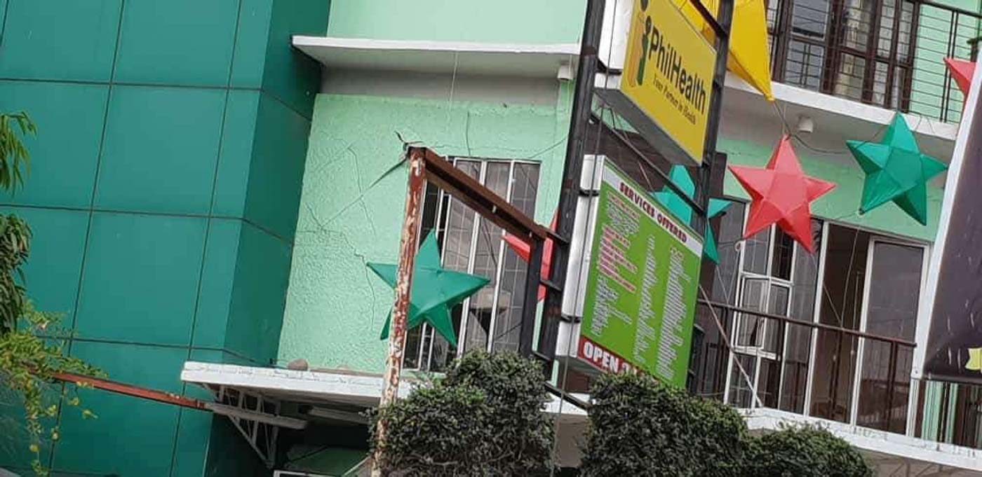 DAMAGED. Cracks are seen on the Viacrucis Medical Hospital in Bansalan, Davao del Sur. Photo from Noraida Abo/UnYPhil-Women 