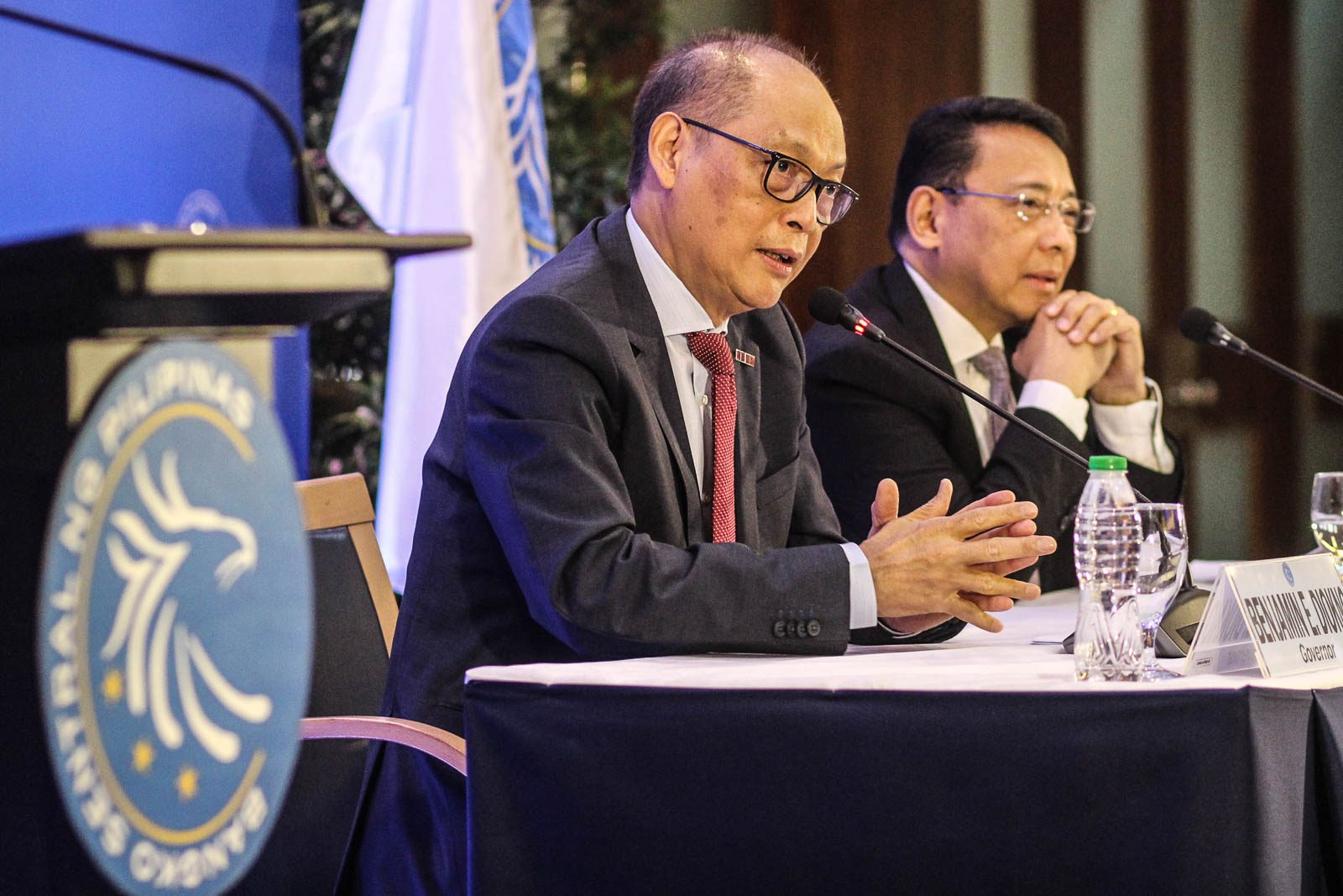 Bangko Sentral to cut reserve requirement in phases