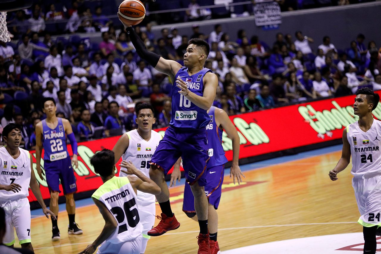 RR Pogoy attempts a layup. Photo by PBA Images 