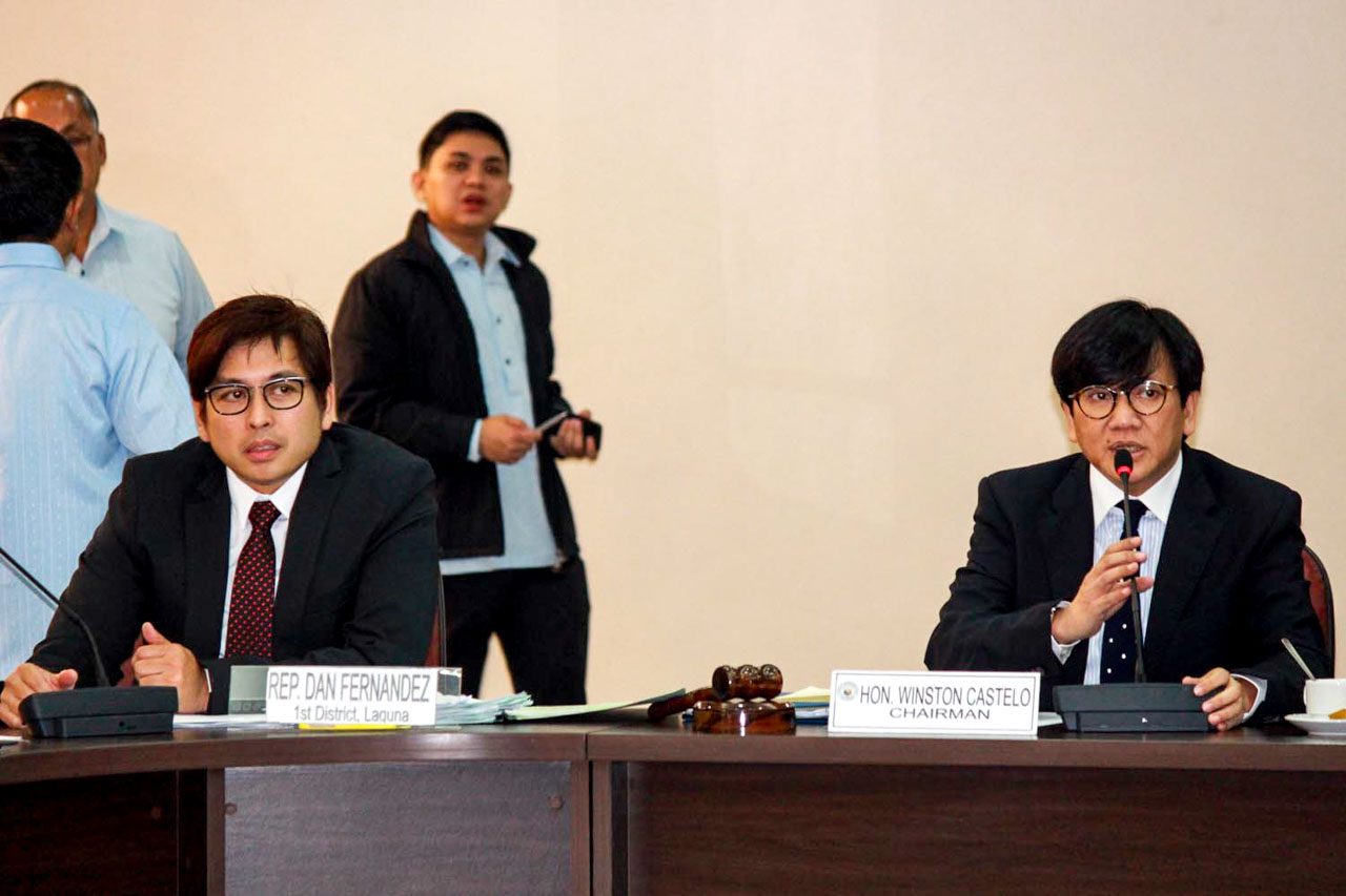 HOUSE PROBE. Metro Manila Development Committee Chairman Winston Castelo (right) and member Rep. Dan Fernandez during an inquiry on the disqualification of the film, 'Honor Thy Father,' from the best picture category of the 2015 Metro Manila Film Festival (MMFF). Photo by Joel Liporada/Rappler   