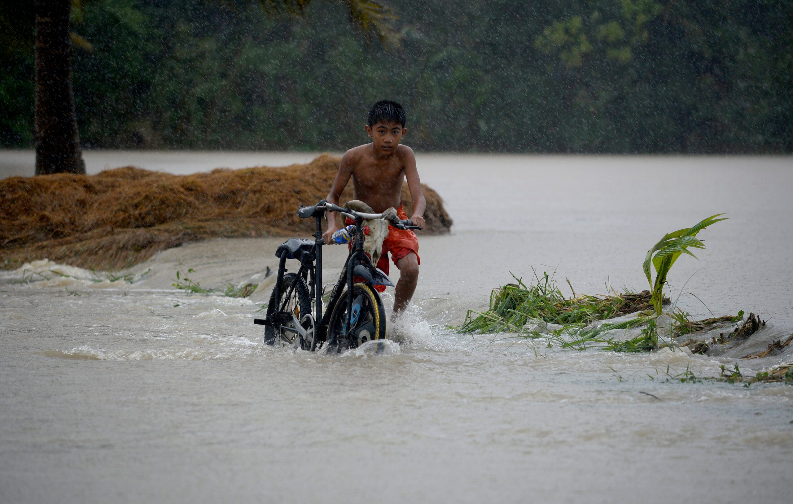 UN calls current climate funding an ‘umbrella in a hurricane’
