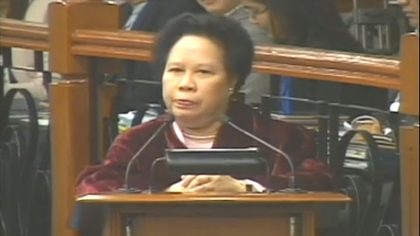 PRESENT. Senator Miriam Defensor-Santiago manifests during the impeachment trial of Chief Justice Renato Corona, Tuesday, Jan. 24, 2012.
