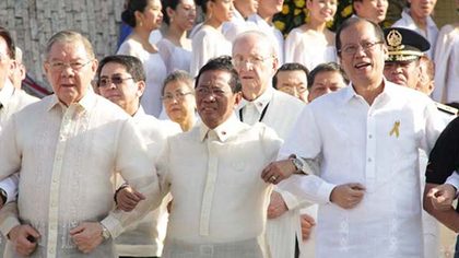 SEPARATE WAYS? Pres. Aquino and VP Binay have separate long lists for 2013