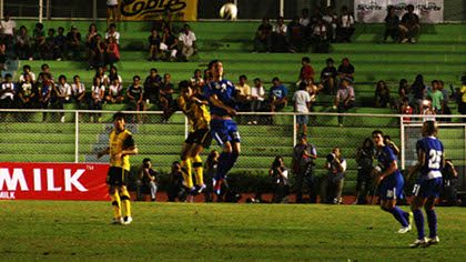THE WOLF IS ON FIRE. Newcomer Denis Wolf was the sole goal scorer for the Azkals when he headed the ball into the goal on the 34th minute. February 29, 2012. Emil Sarmiento.