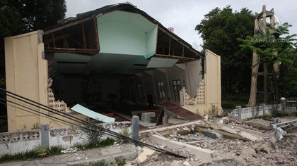 DAMAGED STRUCTURES. The magnitude-6.9 quake last Monday, February 6, totally damaged 2 churches and partially damaged other public structures, according to NDRRMC. Photo courtesy of the Office of the Vice President.