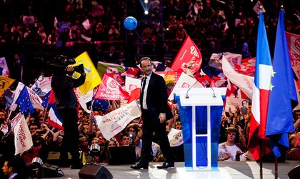 LE CHANGEMENT, C'EST MAINTENANT. French presidential candidate Francois Hollande waves to the crowd at a political rally of the French Socialist party at the Omnisports de Paris-Bercy, April 29, 2012. Photo by Aude Guerrucci/Francois Hollande campaign