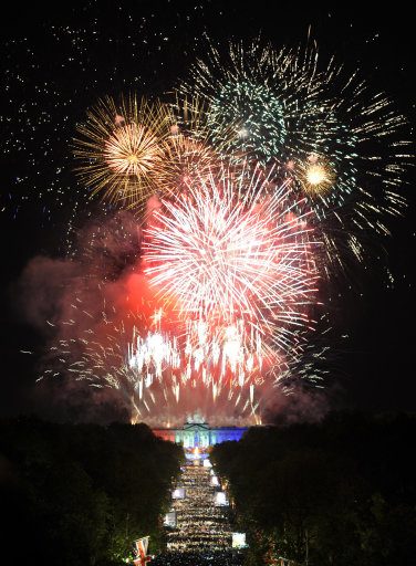 A fireworks display at Buckingham Palace marks the end of the Diamond Jubilee concert, London, 4 June 2012. Photo courtesy of the British Monarchy/Press Association