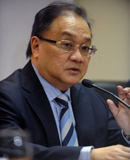 COMMERCIAL NEGOTIATIONS. Philex Petroleum chairman Manuel Pangilinan tells a May 8, 2012 press briefing that he had held talks with Chinese energy giant CNOOC about jointly developing a potentially lucrative gas field in the hotly disputed South China Sea. Photo by AFP.