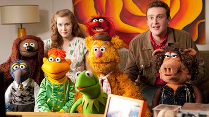 Amy Adams, Jason Segel, Kermit the Frog and orher muppets in 'The Muppets'