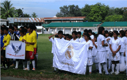 INTERNATIONAL INTEREST. Football club Real Madrid has built a social sports school in Davao to cultivate eager, young “footballistas”. Photo courtesy of the Fundación Realmadrid page on Facebook