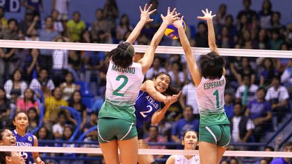 INTENSE MATCH. Game 3 of the women's UAAP volleyball finals is expected to be intense as La Salle looks to rout Ateneo and take home the crown. Josiah Albelda.