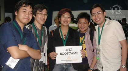 HOBBYMASH. From left: Mark Co, Josh Liao, Liezl Buenaventura, and Rafael Oca (with a former team member) at Startup Weekend 2011.