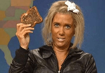 IT'S TOAST. Kristen Wiig of 'Bridesmaids' fame in her "tanorexic" mom impersonation for 'Saturday Night Live.' Photo from hollywoodlife.com